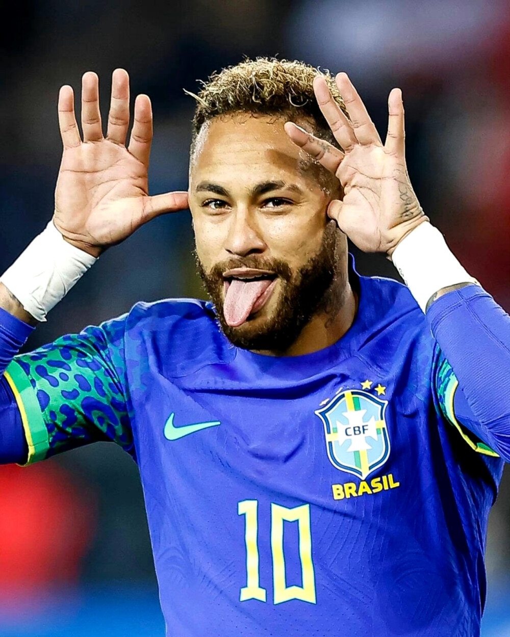 全队士气的 全队士气的